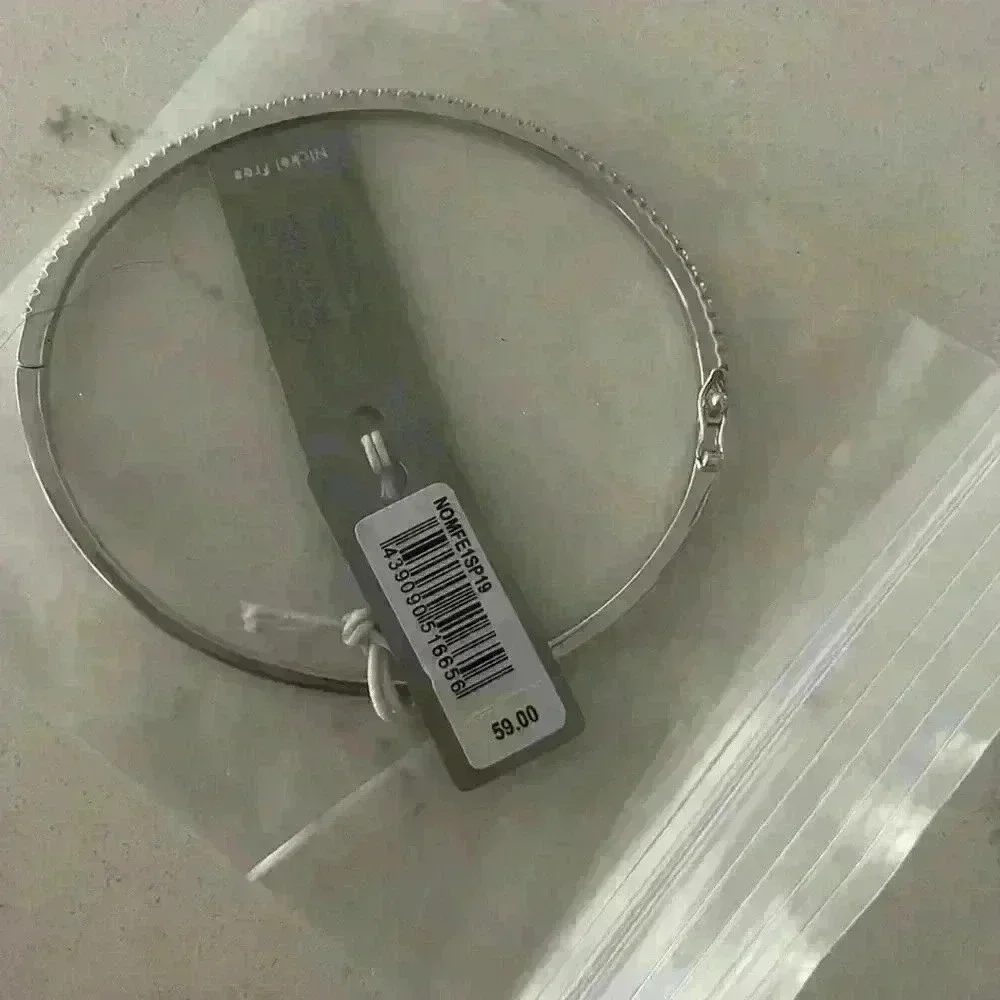 NWT Nordstrom Cubic Zirconia Bangle Bracelet - Picture 3 of 7